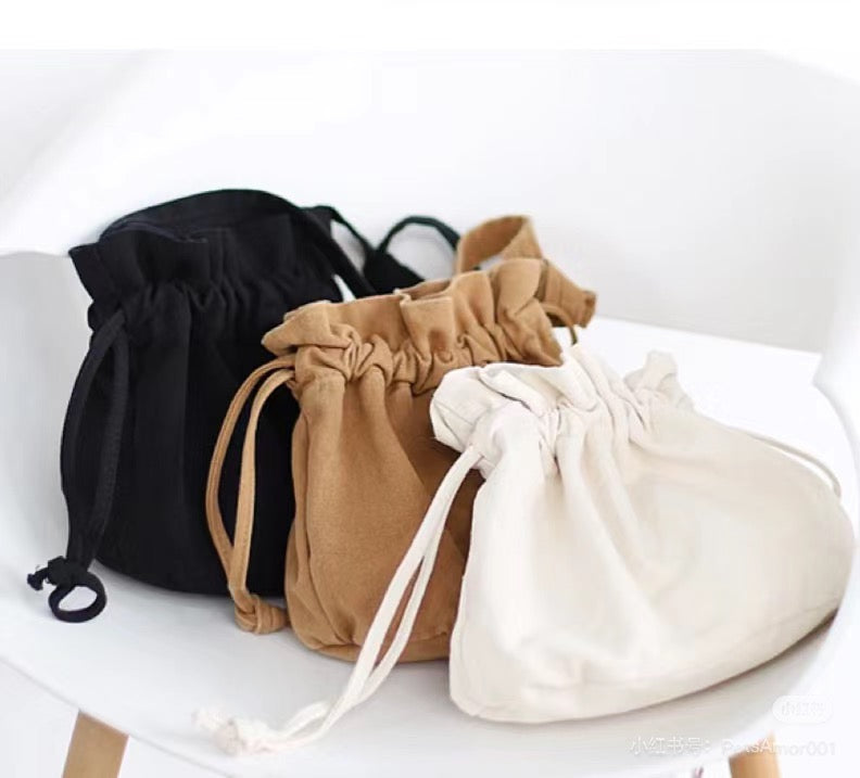 Pet embroidery bucket bag
