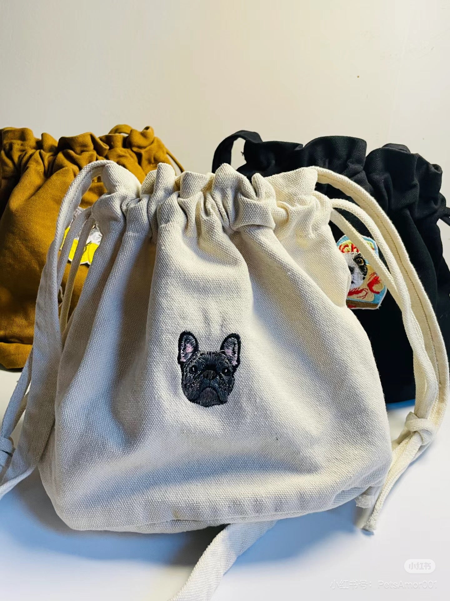 Pet embroidery bucket bag