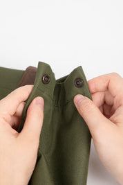 Stylish pet travel shoulder bag in high texture tones
